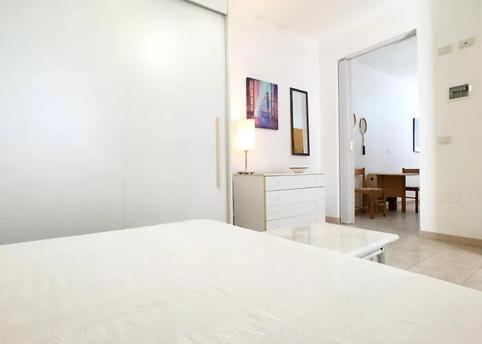 Bilocale Poseidon Tra Centro E Torre San Giovanni