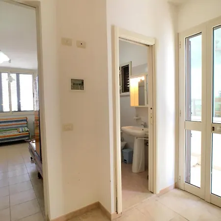 Bilocale Poseidon Tra Centro E